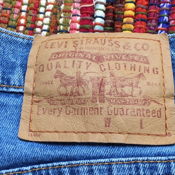 Levi’s Jean Shorts Vintage 1990s Size 3 - Picture 3 of 8